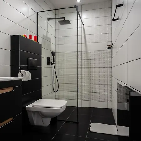 Apartament W Winiarni Dabrowka Szczepanowska Exterior foto