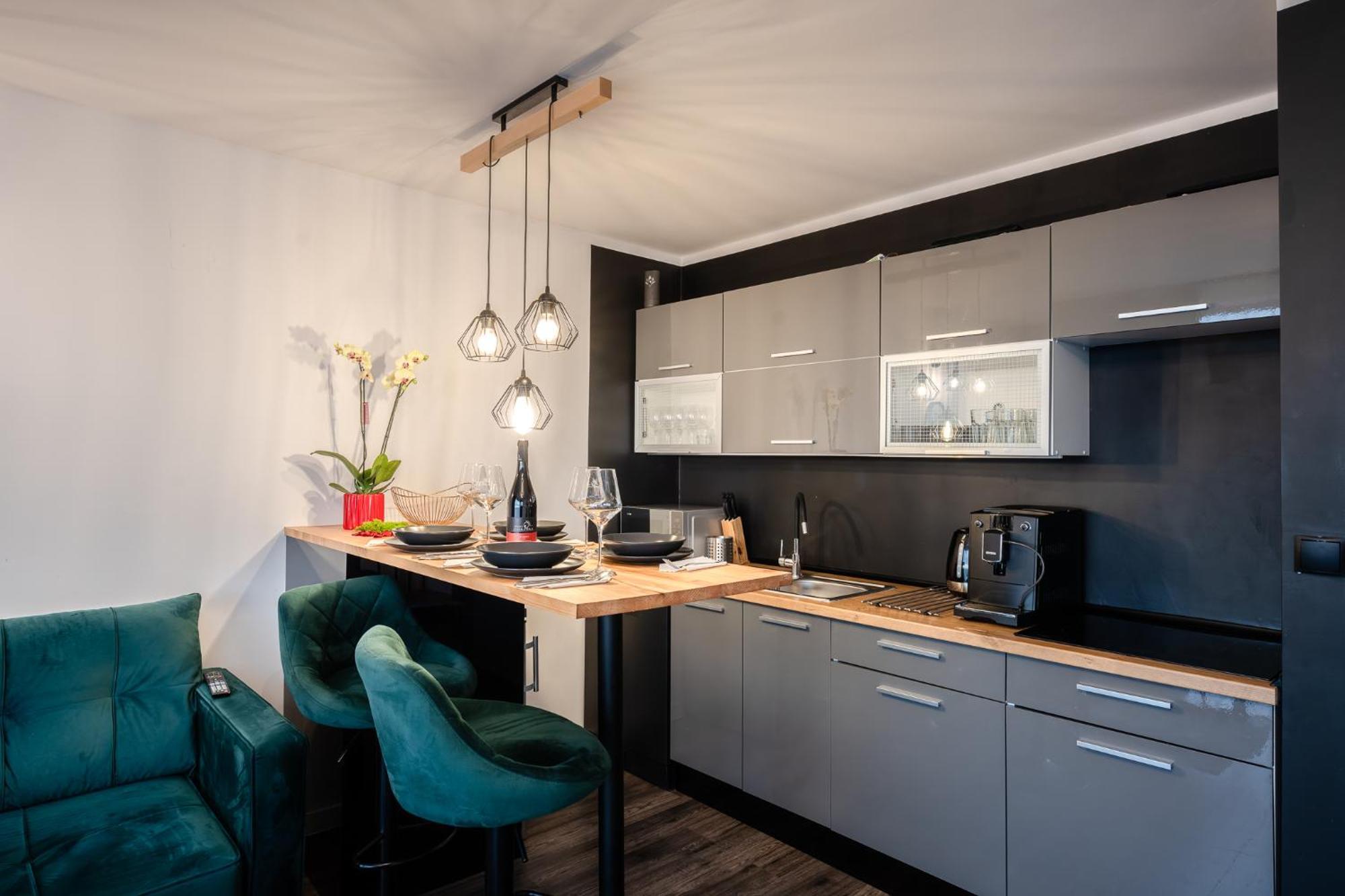 W Winiarni Apartment