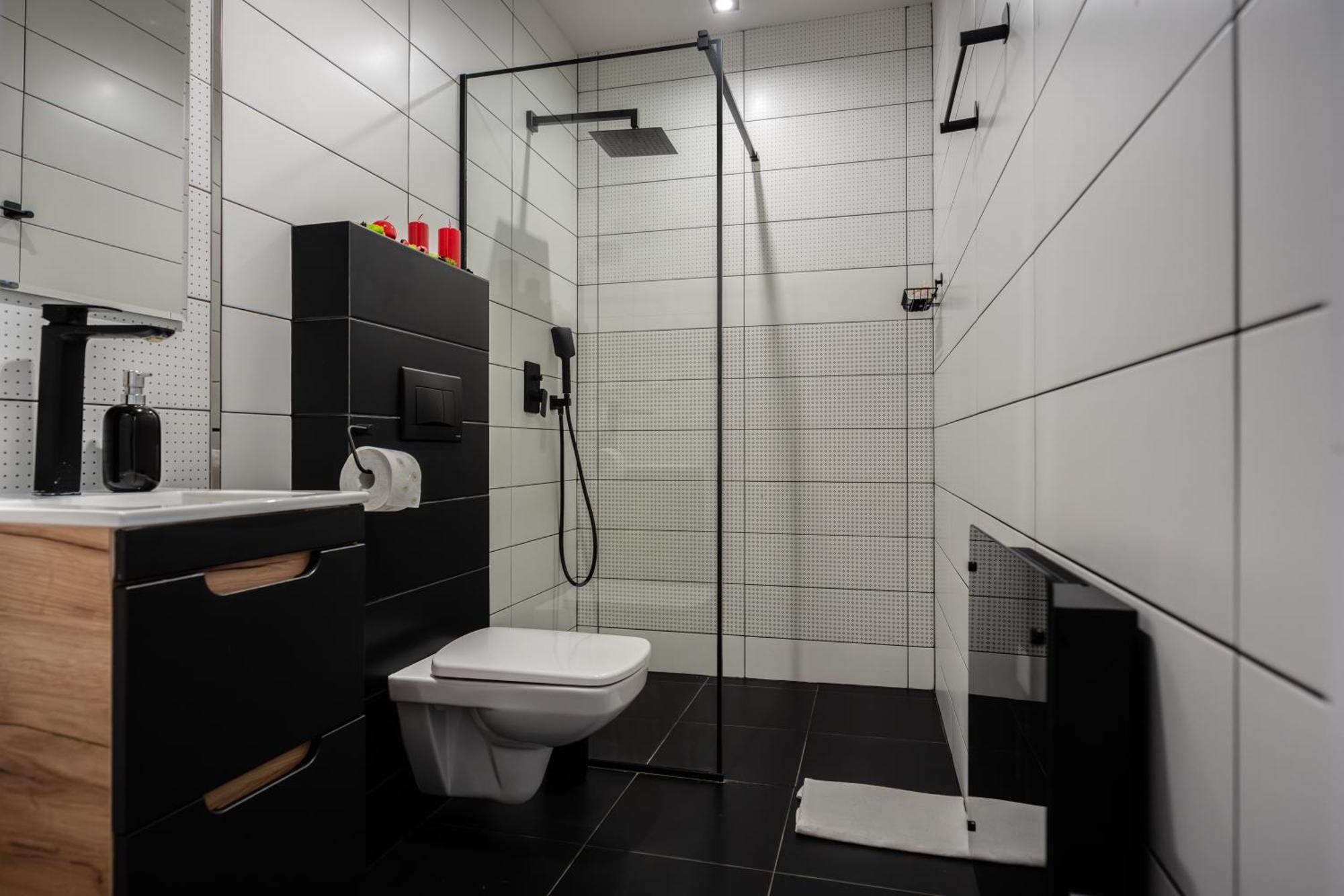 W Winiarni Apartment *